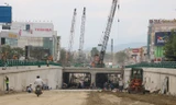 Công trình hầm chui tại nút giao thông Điện Biên Phủ - Nguyễn Tri Phương – Lê Độ đang khẩn trương thi công hoàn thiện phục vụ APEC.