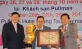 GS.TS.BS Trần Ngọc Sinh được xác nhận kỷ lục “Người thực hiện ca ghép thận từ người hiến thận chết não đầu tiên tại Việt Nam” và “Người thực hiện ca phẫu thuật lấy & ghép thận từ người hiến thận tim ngừng đập đầu tiên tại Việt Nam”