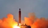 Một vụ phóng tên lửa Triều Tiên. Ảnh: KCNA.