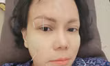 Việt Hương bị méo mặt