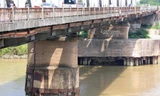Cận cảnh cầu Đuống xuống cấp trầm trọng, Hà Nội đề xuất gần 1.800 tỷ xây dựng cầu mới