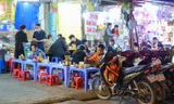 Hàng quán ở quận Đống Đa: Nhiều chỗ chấp hành chỉ bán mang về, nơi vẫn tấp nập khách