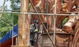 Cận cảnh thi công tượng đài Cảnh sát giao thông và PCCC ở công viên Thống Nhất