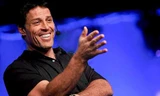 Diễn giả nổi tiếng Tony Robbins