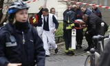 Vụ tấn công tờ Charlie Hebdo được cho là có liên quan đến IS hoặc al Qaeda - Ảnh: Reuters