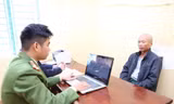 Trưởng Công an xã bị chém trọng thương khi ngăn hai vợ chồng cãi vã