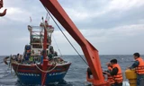 Vượt sóng dữ cứu hộ 16 thuyền viên bị nạn giữa biển khơi