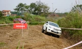 Thử khả năng off-road của Nissan Terra ở Hà Nội