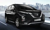 Nissan Livina 2019 có thiết kế mặt trước V-Motion.