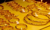 Giá vàng nhẫn tròn về mức 72 triệu đồng/lượng. (Ảnh:Như Ý).