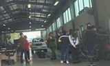 Cảnh sát phong toả, khám xét Trung tâm đăng kiểm ở Mỹ Đình