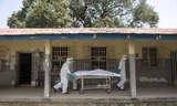 Hơn 7.370 người đã tử vong do dịch Ebola.