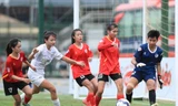 Bóng đá nữ Việt Nam đang hướng tới chuẩn bị cho các giải đấu lớn khu vực như SEA Games từ những giải trẻ (ảnh Xuân Hà)