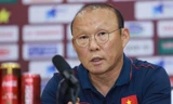 HLV Park Hang Seo cho rằng U22 Việt Nam gặp khó khăn vì lịch thi đấu dày ở SEA Games 30.