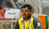 HLV Worrawut Srimaka được LĐBD Thái Lan bảo vệ bất chấp phản ứng của người hâm mộ sau thất bại ở Asiad 2018.