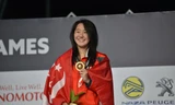 Jing Wen trên bục nhận HCV cự li 200m bướm SEA Games 29. 