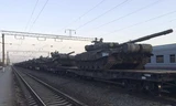 Xe tăng Nga tập trung sát biên giới Ukraine