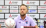 HLV Mano Polking cho rằng Thái Lan đã có một trận đấu "gần như hoàn hảo" trước Việt Nam. (ảnh Hữu Phạm)