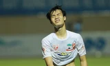 Tiền đạo Văn Toàn thất vọng vì trận thua 2-3 của HAGL trước Thanh Hoá. Ảnh: Zing