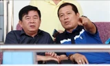 Phó ban Trọng tài VFF Dương Văn Hiền tự phân công mình làm giám sát trận đấu, bất chấp việc bị VPF từ chối.
