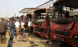 Hiện trường một vụ đánh bom trạm xe bus ở Nigeria
