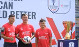 Các cựu tuyển thủ quốc gia Việt Nam trong sự kiện ASEAN Cup 2024 Trophy Tour sáng 26/10 (ảnh V.A)