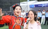Hà Myo rủ sinh viên hát xẩm ở Ngày thẻ Việt Nam 2023 - Sóng Festival