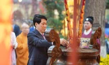 Chủ tịch nước Lương Cường dâng hương tại Hoàng thành Thăng Long