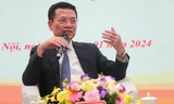 Bộ trưởng Nguyễn Mạnh Hùng nêu lý do lượng sách đọc trên đầu người tại Việt Nam thấp