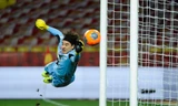 RADIO WORLD CUP sáng 19/6: Ochoa 'chỉ có' 5 ngón tay