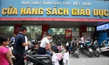 Vì sao người đứng đầu NXB Giáo dục Việt Nam bị kỷ luật cảnh cáo? 