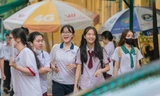 Hai nữ sinh Nam Định và Đồng Tháp đạt điểm 10 môn Văn trong kỳ thi tốt nghiệp