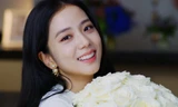 Netizen phẫn nộ khi biết Jisoo (BLACKPINK) khi còn bé đã bị họ hàng đối xử như thế này