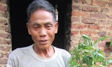 'Thần y' ở Bắc Giang chữa sỏi thận bằng lá cây