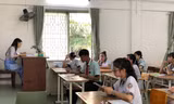 Học sinh TPHCM làm bài thi môn Văn 