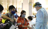 TPHCM lấy mẫu xét nghiệm toàn bộ nhân viên sân bay Tân Sơn Nhất