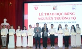 Trao học bổng tổng trị giá hơn 31.000 USD cho sinh viên Đại học Huế