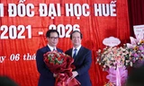Bộ trưởng GD&ĐT trao quyết định công nhận tân Giám đốc Đại học Huế