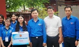 Bí thư Trung ương Đoàn thăm, động viên các tình nguyện viên Hoa phượng đỏ tại Huế