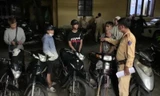 Mật phục, chặn bắt hàng chục 'quái xế' càn quấy trên đường phố Huế