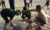 Hai người đàn ông chết đuối khi tắm biển ở Quảng Trị