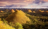 Ngọn đồi chocolate hút khách du lịch ở Philippines