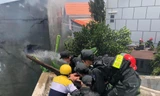 Cháy lớn trong căn nhà 2 tầng, 3 nạn nhân vẫn còn kẹt bên trong