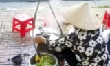 Người đổ thức ăn thừa vào nồi nước lèo tiếp tục bị xử phạt