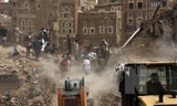 Cảnh đổ nát của thành cổ Sanaa sau vụ oanh tạc của liên quân ngày 12/6. (Nguồn: THX/TTXVN)
