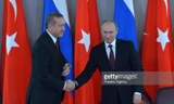 Thủ tướng Thổ Nhĩ Kỳ Erdogan (trái) và Tổng thống Nga Vladimir Putin (phải). (Nguồn: Getty Images)