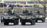 Xe bọc thép Mỹ tham gia duyệt binh kỷ niệm Ngày Độc lập của Estonia