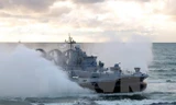 Tàu đổ bộ của hải quân Nga trong một cuộc tập trận. (Nguồn: AFP/TTXVN)