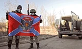 Ly khai miền Đông trưng cờ nước "Cộng hòa Novorossiya" tự xưng