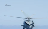 [ẢNH] Trực thăng MH-60R Seahawk khai hỏa tên lửa